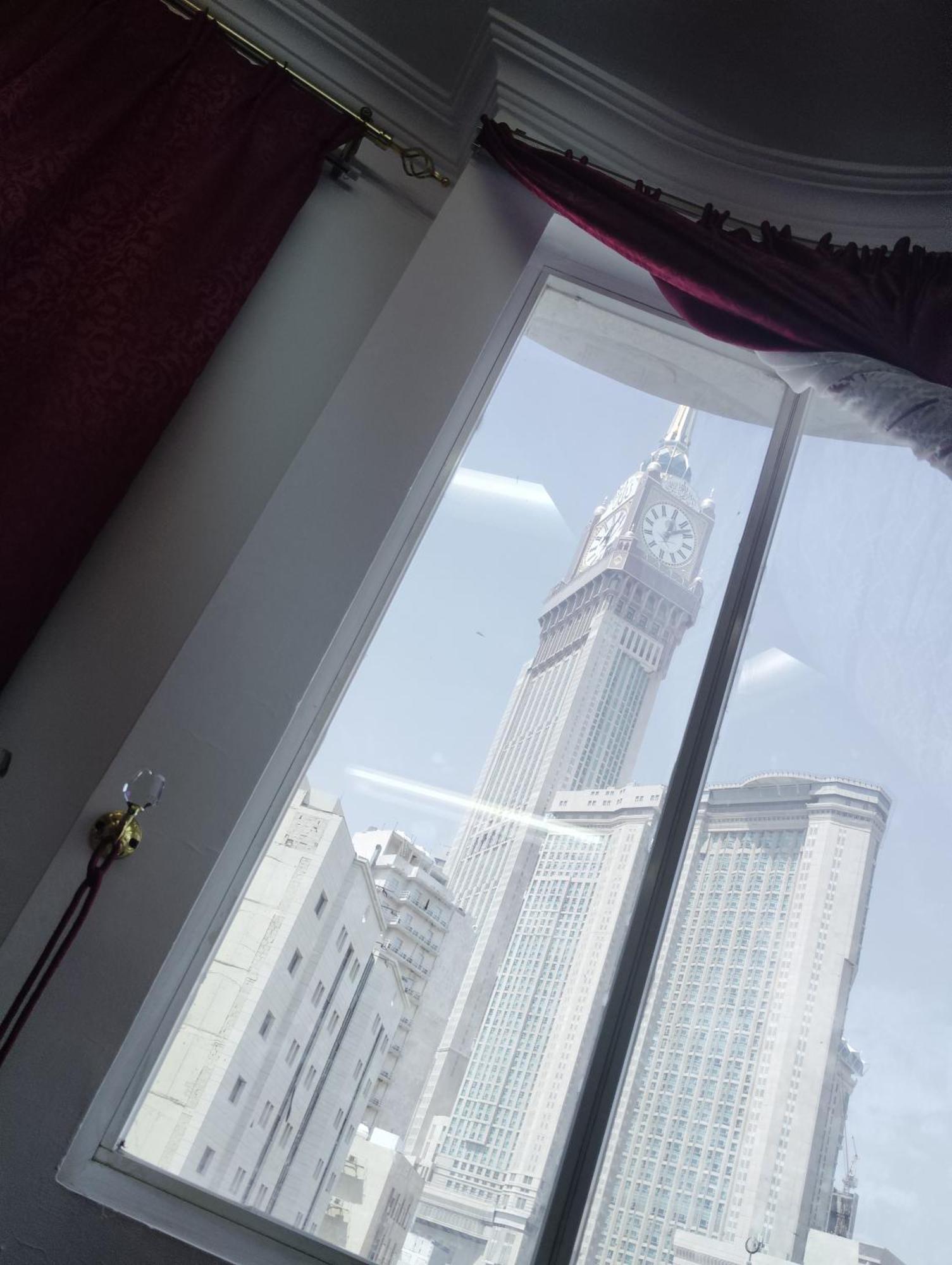 Wisma tamu المكرمة غرف عائلية مشي إلى الحرم متنوعة غرف متنوعة In Walk To Alharam Multiple Types And *